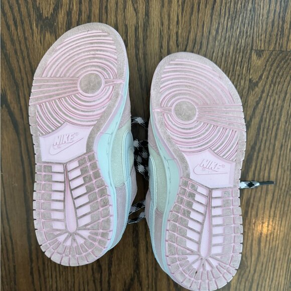 Nike Women’s Dunk Low LX ‘Pink Foam’ - Picture 7 of 7